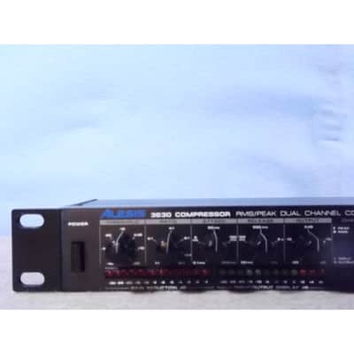 Alesis 3630 Dual-Channel Compressor / Limiter with Gate image 2