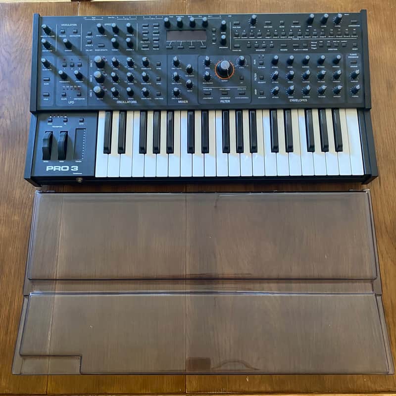 Sequential Pro 3 37-Key 3-Voice Monophonic / Paraphonic Synthesizer with DeckSaver
