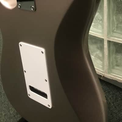G&L Legacy - Shoreline Gold image 2