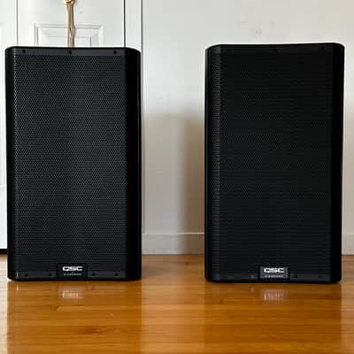 ( PAIR ) QSC K12.2 2-Way 2000-Watt 12" Active Loudspeaker - Excellent Condition image 1