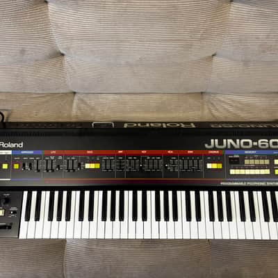 Roland Juno-60 61-Key Polyphonic Synthesizer 1982 - 1984 - Black
