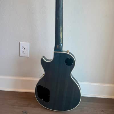 Epiphone Les Paul Custom Quilt Guitar and Les Paul Epilite Case 2025 - Ocean Blue image 3