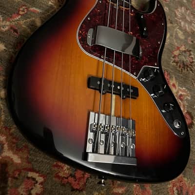 Fender '62 American Vintage Reissue Jazz 2012 - 3 color sunburst image 1