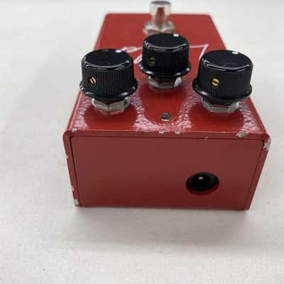VIRTUES Lander Cult Limited ISS1 Fuzz Guitar Effects Pedal image 4