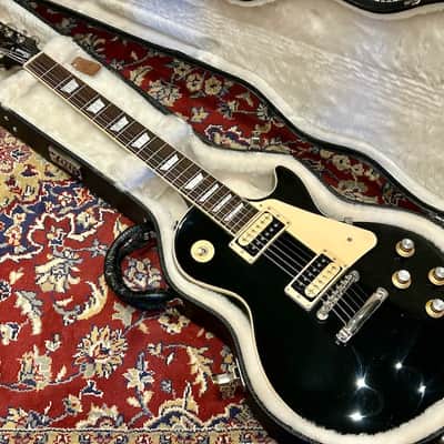 Gibson Les Paul Classic 2022 - Ebony + Case image 10