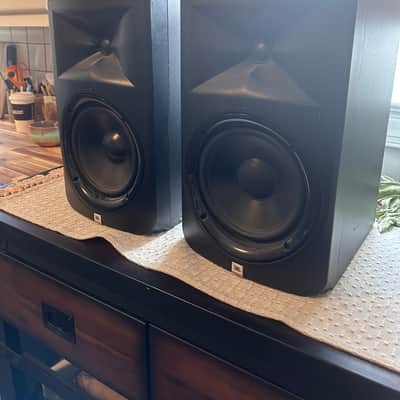 JBL LSR308 8