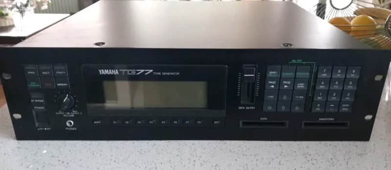 Yamaha TG77 Tone Generator 1990 - Black image 1