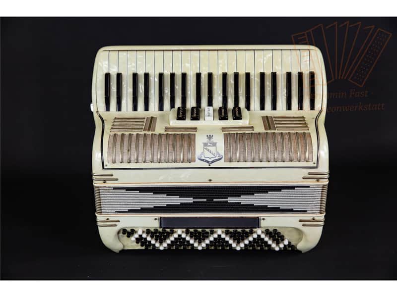 Accordion Noble 41/120/III/5/1 MT white used image 1