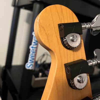 1996 Suhr Era Fender American Deluxe Jazz Bass with Rosewood Fretboard Shoreline Gold image 9