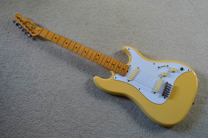 Fender Bullet 1 c. 1983 - vintage white image 1
