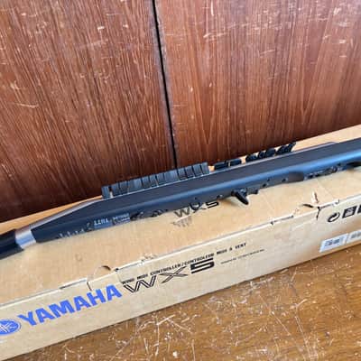 Immagine Yamaha WX5 Wind MIDI Controller w/ box, soft case, connect cable - 9