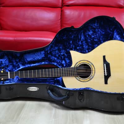 Halland OM-Cutaway in Sitka Spruce & East Indian Rosewood image 2