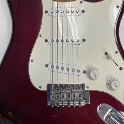 Fender Standard Stratocaster with Maple Fretboard 2003 - Midnight Wine image 4