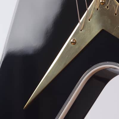 Gibson Custom Flying V Custom, Ebony | Demo image 9