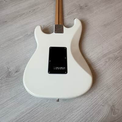 Fender American Performer Stratocaster 2022 - Arctic White image 2