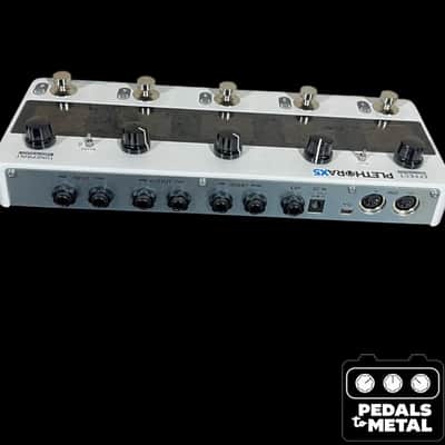 TC Electronic Plethora X5 TonePrint Multi-Effects Pedalboard with Power Supply 2020 - Present - White - X17110 image 6