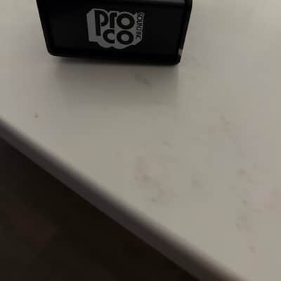 ProCo Rat pro white face 85 edition - Black and white image 5