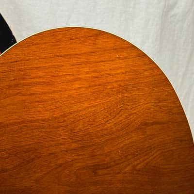 Godin 5th Avenue CW Kingpin II 2 Archtop Hollowbody Guitar with Soft Case 2003 image 13