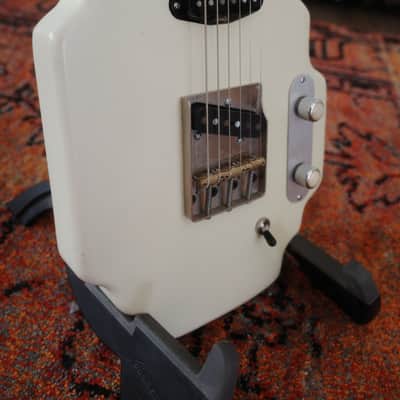 Bradford Guitars Apocalypse Machine 2024 - White image 2