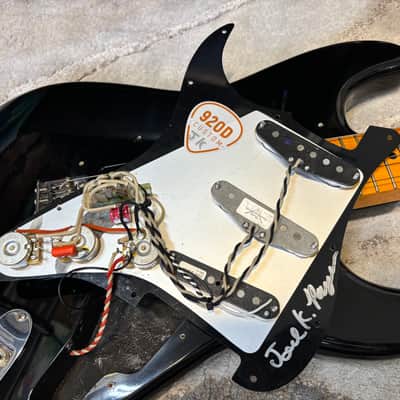 Fender Stratocaster 2018 - Black image 15
