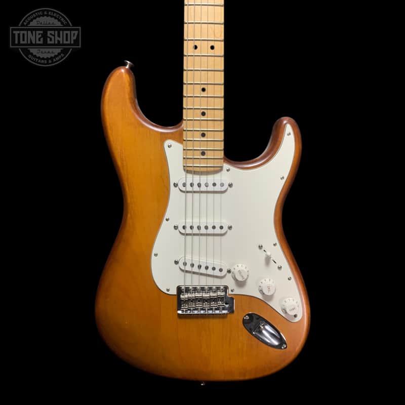 Used 2014 Fender FSR American Special Hand-Stained Stratocaster Honey Burst w/Case TFW3777