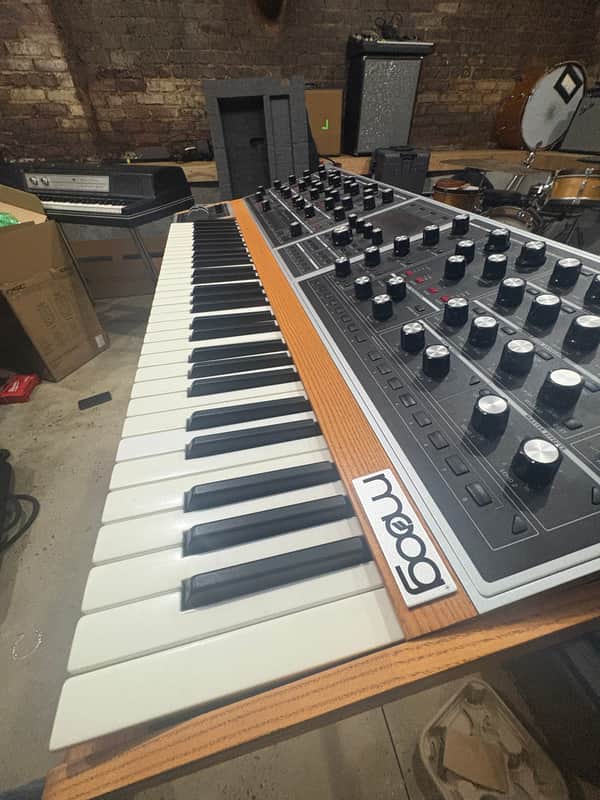Moog One 8-Voice 61-Key Polyphonic Analog Synthesizer 2018 - Present - Black/Ash image 1