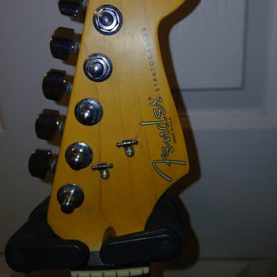Fender Highway One Stratocaster with Rosewood Fretboard 2002 - 2003 - Teal Green Transparent image 8