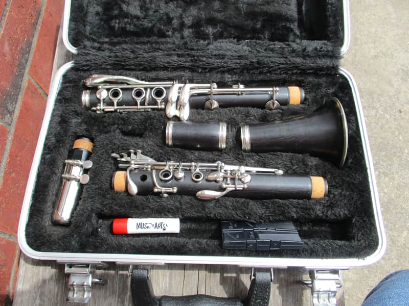 Buffet Crampon E11 Intermediate Bb Clarinet