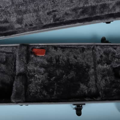 Gibson Dave Mustaine Signature Flying V Hardshell Case Grey image 10