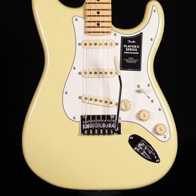 Fender Japan MG69 Mustang (YELLOW WHITE) | Reverb