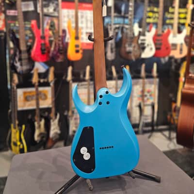 Jackson Pro Series Misha Mansoor Signature Juggernaut HT6 with Caramelized Maple Fretboard 2019 - Present - Matte Blue Frost image 4