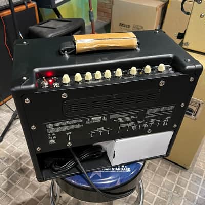 Blackstar HT-5R MKII válvulas para guitarra image 10