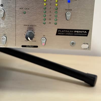 Focusrite Platinum Penta Preset Stereo Compressor with Mic Pre 2000s - Silver image 6