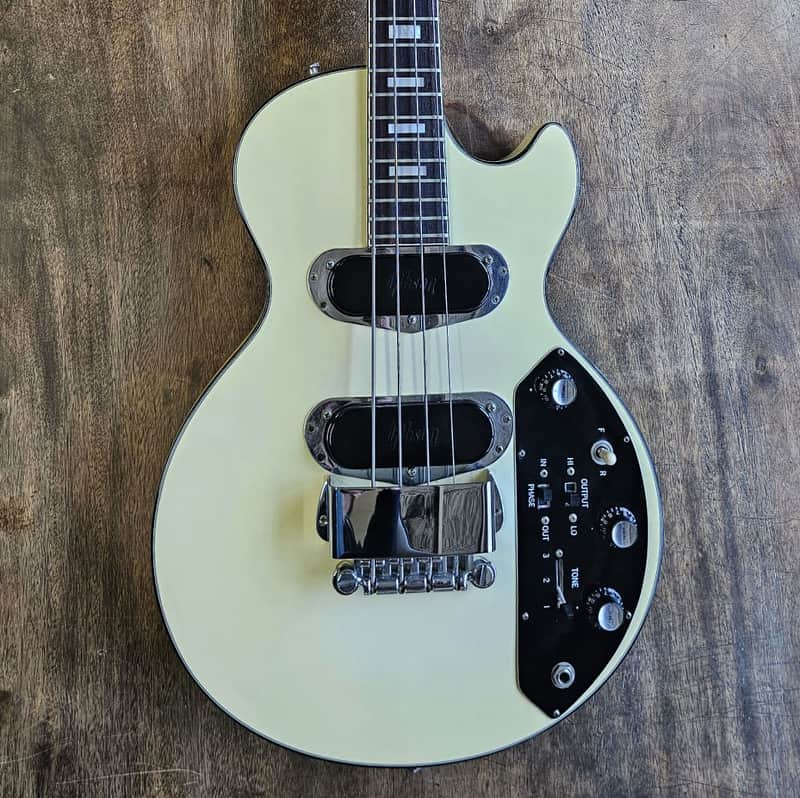 Gibson Les Paul Triumph Bass