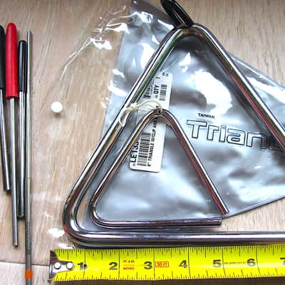 2 Triangles & 10 Beaters image 4