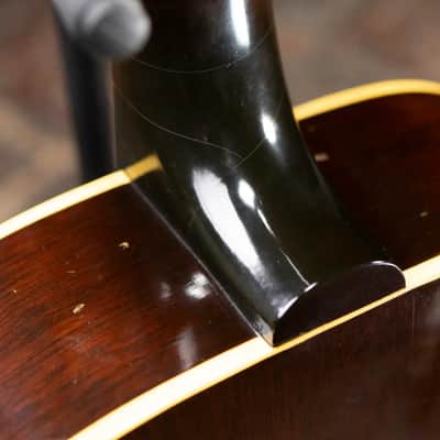Gibson Vintage 1966-1967 LG-2 Acoustic Guitar - Sunburst with Alligator Chipboard Case - Used image 21