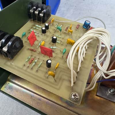 Electro-Harmonix x Sovtek " Green Russian " Big Muff π Pi version 7C 3rd Edition Distortion Fuzz Pedal with Original Wood Box - BM-1-01.00.001 ~2000 - Bubble Font / 6-Screw Chassis image 24