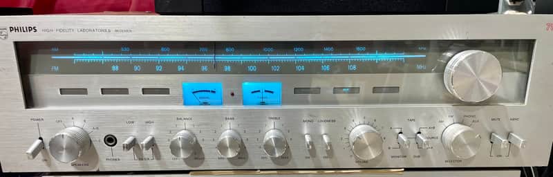 Philips AH787 Receiver 1978 - Silver Face image 1