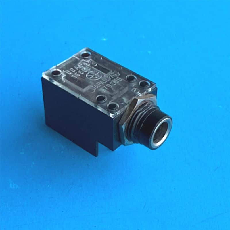Fender Frontman Bullet Reverb Amplifier Part: Guitar or Speaker TS Input Socket image 1