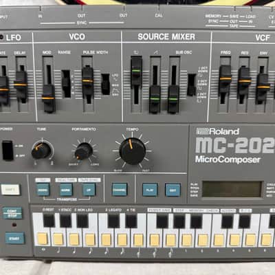 Roland MC-202 mc202 MicroComposer micro composer Monophonic Analog Synthesizer / Sequencer Module with Filter CV mod + power supply mod - with Boss Power Supply 1983 image 4