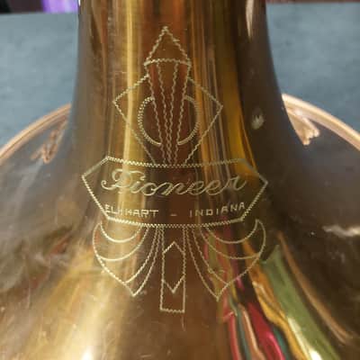 Vintage Pioneer French Horn w/ Mouthpiece (USED) image 4