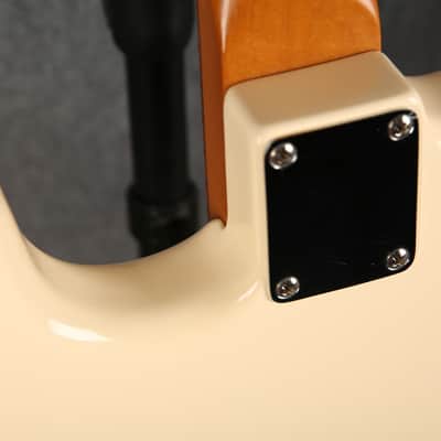 Fender Vintera 60s Stratocaster Modified - Olympic White - 2nd Hand (169820) image 8