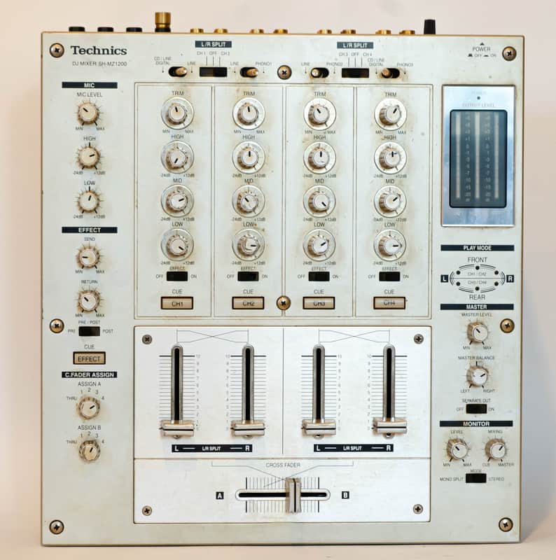 Technics SH-MZ1200 Professional DJ 4-channel Mixer | Reverb France