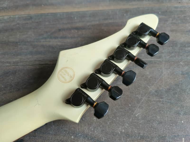 1990's Aria Pro II MA-550 Magna Superstrat SSH (White) | Reverb Poland