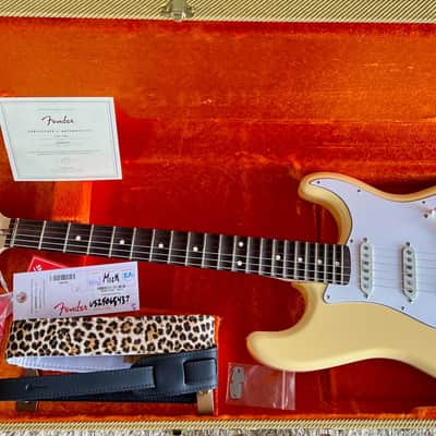 Mint Fender Yngwie Malmsteen Stratocaster White Electric Guitar, Scalloped board image 3