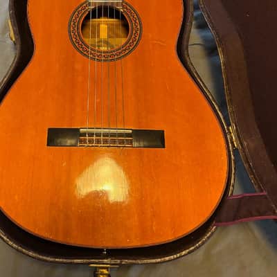 Yamaha G-85A Classical Guitar w/ Deluxe Reptile Skin Hard-Shell Case - All in VG Condition! image 1