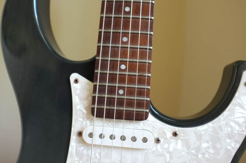 Yamaha Pacifica 312 electric guitar | Reverb