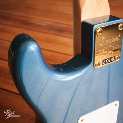 Fender Squier 40th Anniversary Stratocaster Lake Placid Blue 2021 image 16