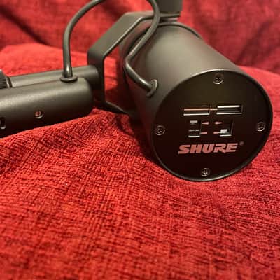 (Excellent Condition) Shure SM7B Cardioid Dynamic Microphone 2001 - Present - Black image 3