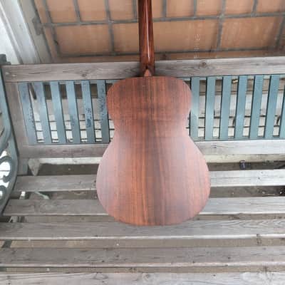 Martin 00-15M - Natural  All Mahogany body image 4